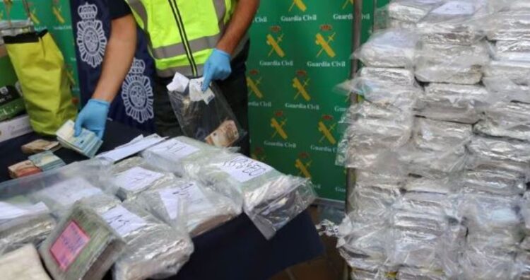 Berna po shqyrton legalizimin e kokainës për përdorim rekreativ