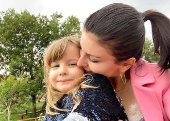 “Mësova çfarë është dashuria”, Rudina Dembacaj  uron vajzën për ditëlindje