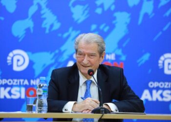 “Arrest në shtëpi” pa komunikim, Berisha: Më pëlqeu shumë kërkesa…