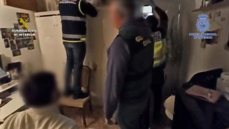 Mbi 100 grabitje, arrestohen 15 ‘skifterët’ shqiptarë dhe spanjollë