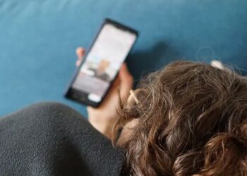 Ç’duhet bërë për të luftuar varësinë nga mediat sociale?