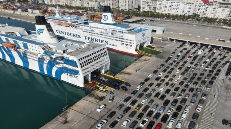 Fluksi për festa, tragetet e linjës Durrës-Bari dyfishojnë lundrimet