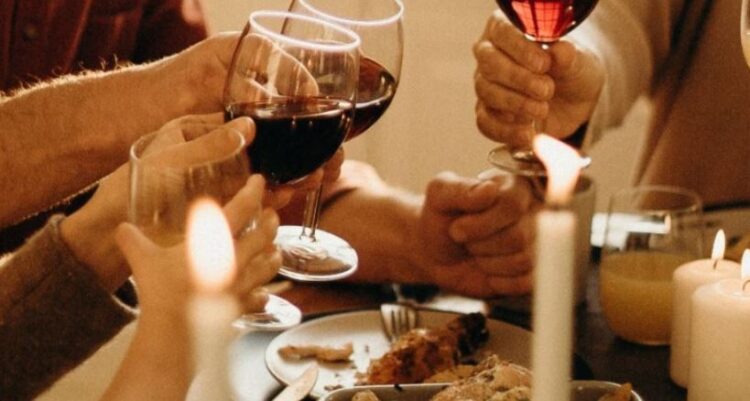 Tre gjërat që mjekët nuk i bëjnë kurrë në Krishtlindje