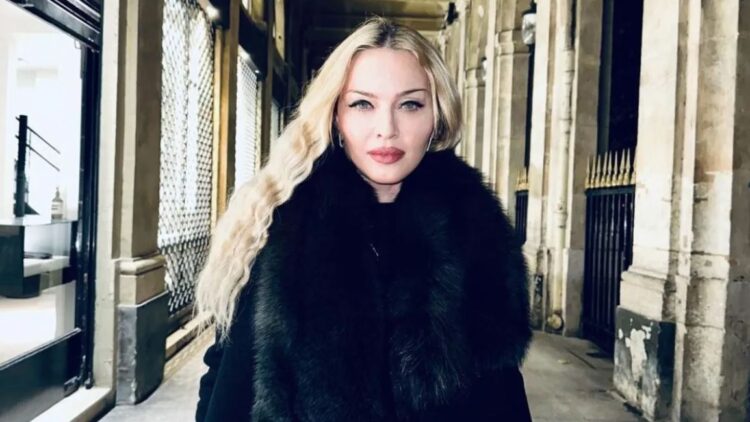 Madonna/ Publiku i zhgënjyer pas daljes në skenë 3 orë vonesë