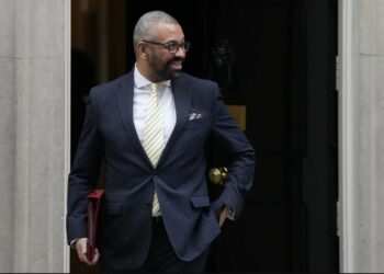 Anglia prezanton planin 5 pikësh të frenimit të emigracionit