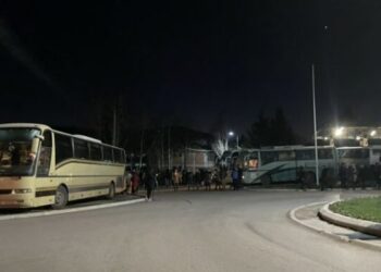 Zgjdhjet, serbët lokal nisen nga Mitrovica e Veriut për të votuar