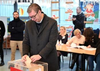 Vuçiç shpall fitoren në zgjedhjet parlamentare