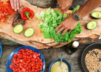 Viti i Ri: Tetë këshilla për të qëndruar të shëndetshëm në 2024-ën