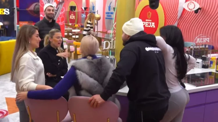 VIDEO/ “Mund të bëhem çift edhe me një vajzë”, banorja gati për Riken