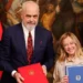 Kampet e refugjatëve, BBC: Kushtetuesja miratoi marrëveshjen e diskutueshme Rama-Meloni