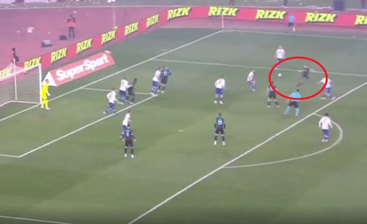 VIDEO/ Eurogol i mesfushorit shqiptar, në fund festa me shqiponjë