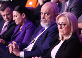 BIRN: Debati për bullizmin online nxjerr nga sirtari…