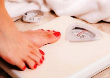 Studimi: Pesha e gabuar e trupit të shkurton jetën me 4 vjet