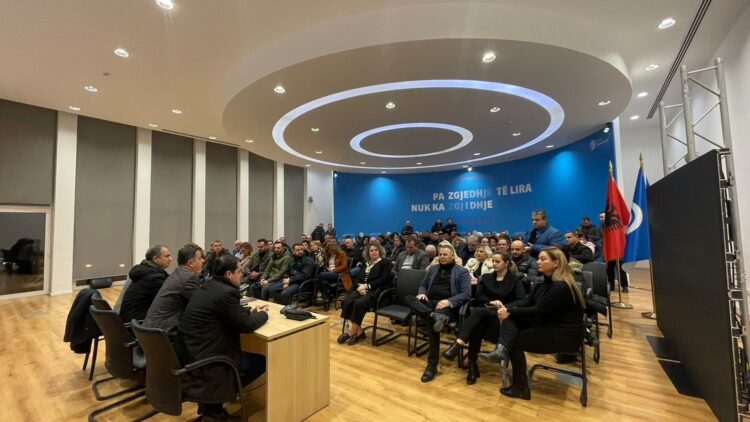 PD ndryshon strategji, aksion ndryshe opozitar/ Ç’paralajmëron Këlliçi