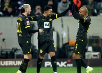 VIDEO/ Dortmund rikthehet te fitoret dhe bind…