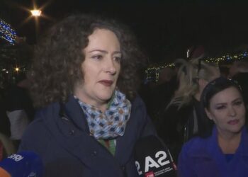 Argita: Njerëzit në protestë për dinijitetin e kështjellës së tyre