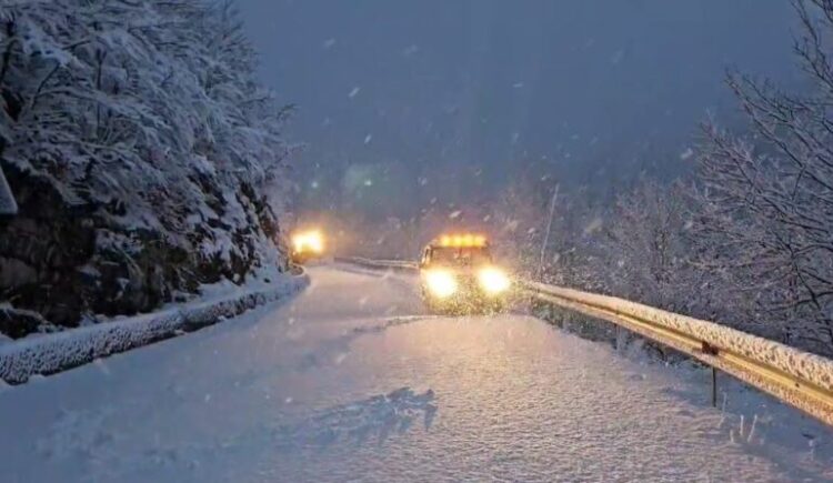 Reshjet e dëborës në Shkodër, ja si paraqitet situata