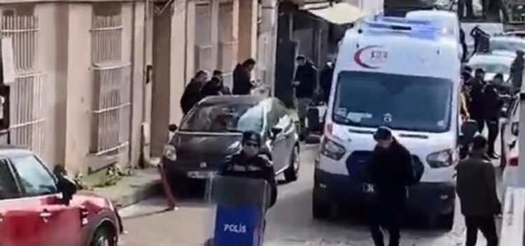 Sulm me armë kishës në Stamboll, 1 i vdekur dhe disa të plagosur