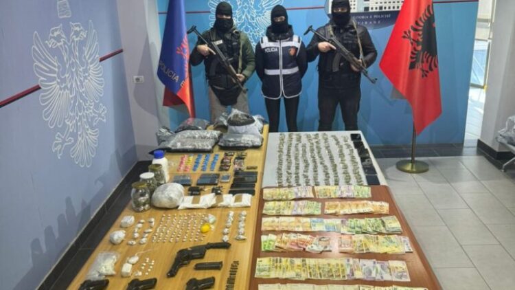 “Tempulli2”, Rrumbullaku bën bilancin e operacionit: 272 të arrestuar e ndaluar, ja çfarë u sekuestrua