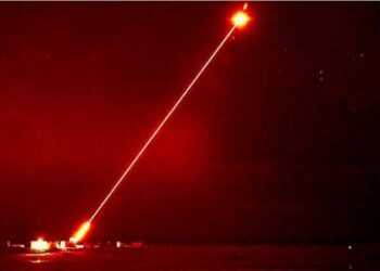 Britania teston armën e re kundër dronëve: Revolucion në…