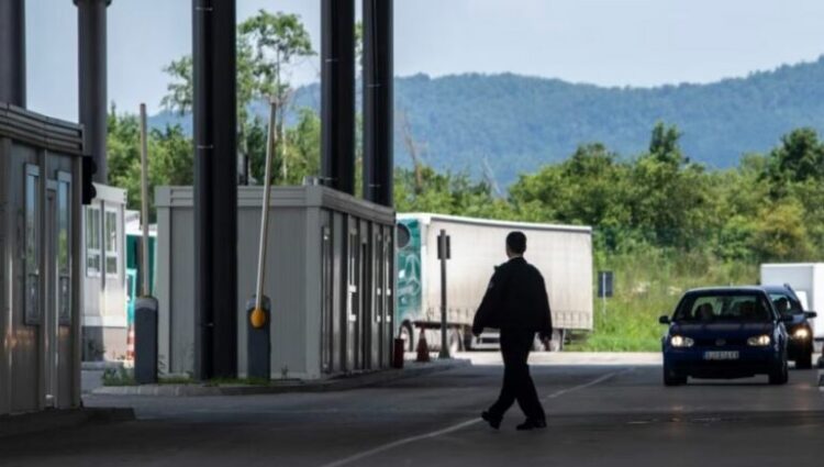 Arsenal armësh në Merdarë, Beogradi: Ishte me targa të Kosovës