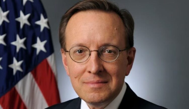 Shtëpia e Bardhë rikonfirmon Kostelancik për ambasadën në Shqipëri