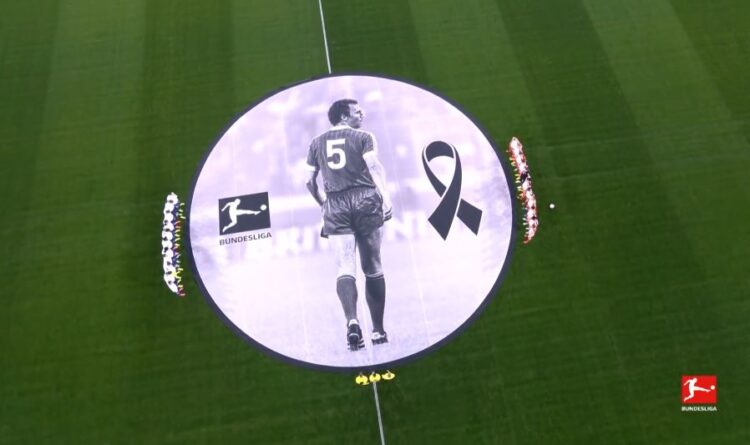 Homazhet për legjendën e futbollit, Duka nderon Franz Beckenbauer