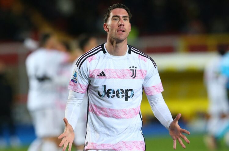 Juventus bën presion me Vlahovic, ja pse titulli është i mundur