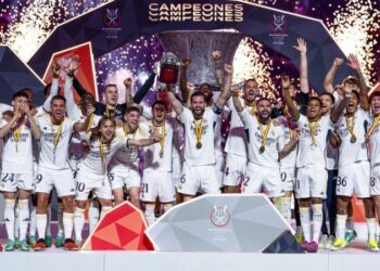 FOTO/ Mediat “masakrojnë” Barçën, Vinicius Jr “mbret” në Spanjë