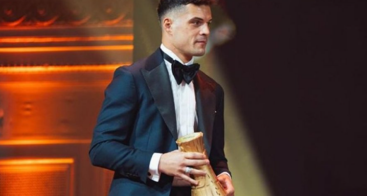 Për të tretën herë radhazi, Xhaka lojtari i vitit në Zvicër