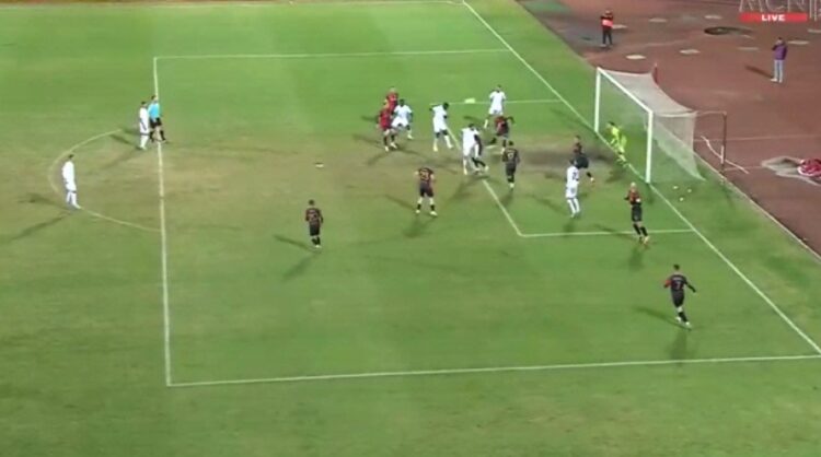 Mbyllet pjesa e parë e Vllaznia-Partizani