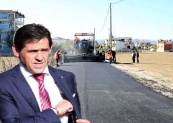 Tenderat që firmos kryetari i Bashkisë Kamëz, Rakip Suli, skuqin nga shkeljet dhe dallohen çdo javë në kalendarin e Agjencisë së Prokurimeve