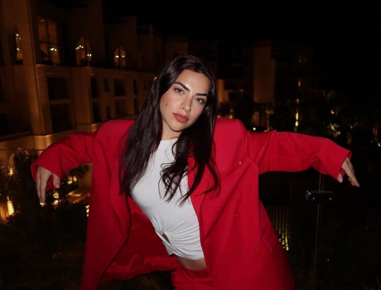 Sara Hoxhës i bëjnë pyetjen me spec, ja si përgjigjet (FOTO)