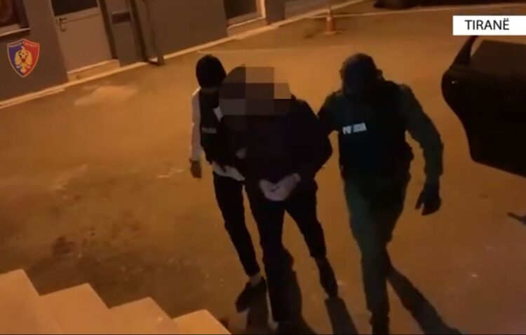 EMRI/ I dënuar për drogë, arrestohet 33 vjeçari i shpallur në kërkim