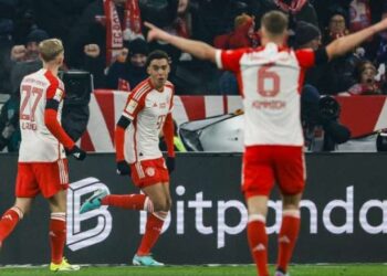 Bayern dominon dhe triumfon në “Allianz Arena”