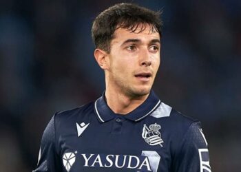 Në garë me Arsenalin, kush është mesfushori që po kërkohet nga Bayern