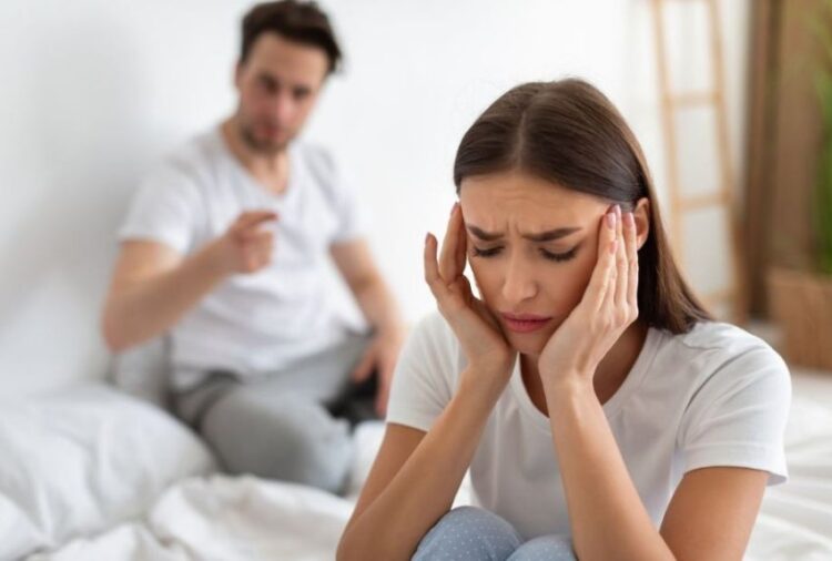 A është marrëdhënia juaj e ndërtuar mbi gënjeshtra? Ja shenjat delikate