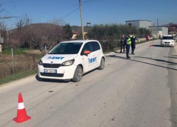 Aksident në Berat, makina përplas një 85-vjeçar