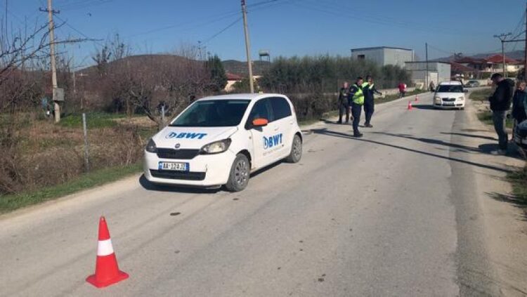 Aksident në Berat, makina përplas një 85-vjeçar
