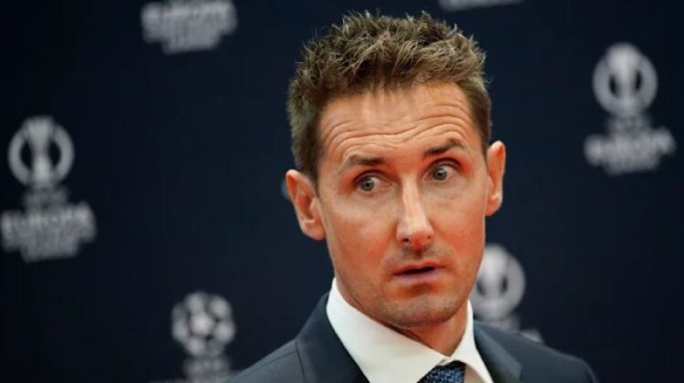 Edhe legjendës Klose i boshatisin shtëpinë…