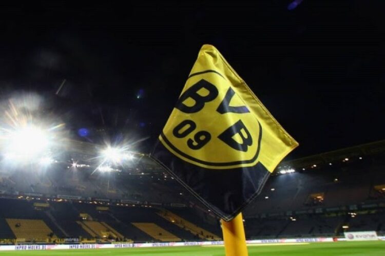 Pas Sanchos, Dortmundi huazon edhe yllin e Chelseat