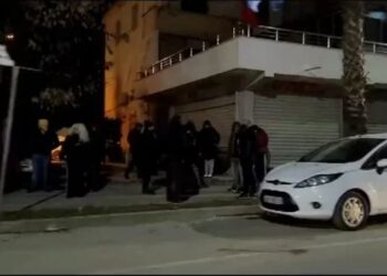 Tërmeti në Lushnjë, banorët e kalojnë natën jashtë nga frika