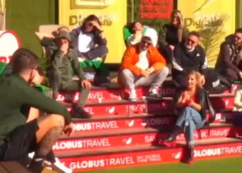 VIDEO/‘Arta borëbardha, Roza shtriga’, banorët nisin batutat në ‘BBV’