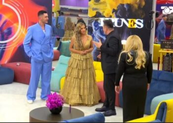 VIDEO/ Banorët e nisin me temë interesante, flasin për menstruacionet