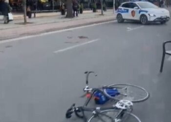 Tiranë, aksidentohet rëndë një person me biçikletë afër qendrës