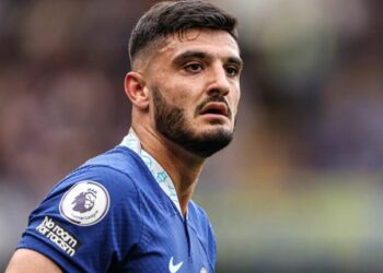 Në kërkim të një mbrojtësi, Chelsea përdor kartën “Broja”