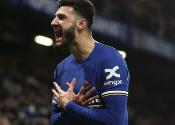 “Broja! Broja! Broja!”, tifozët e Çelsit thërrasin emrin e sulmuesit