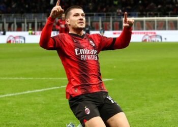 Milan mposht Cagliari dhe vazhdojnë rrugëtimin në Kupën e Italisë