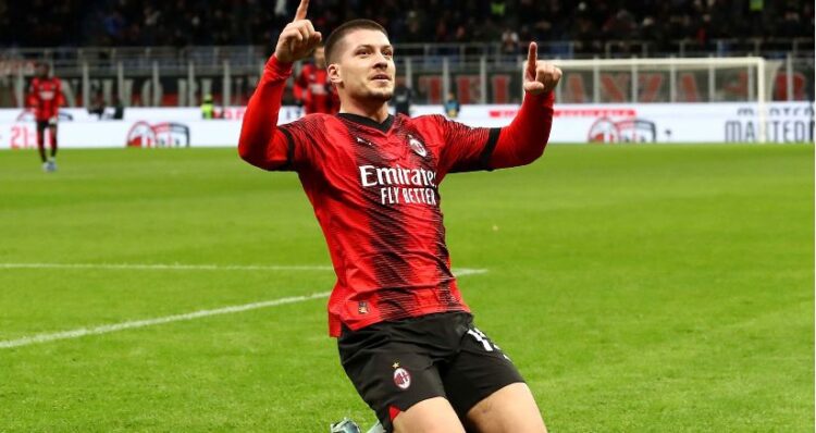 Milan mposht Cagliari dhe vazhdojnë rrugëtimin në Kupën e Italisë