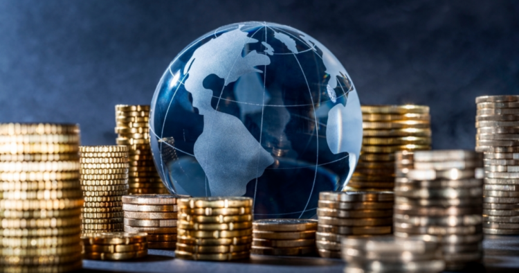 OKB: Rritja ekonomike globale parashikohet të ngadalësohet në 2024